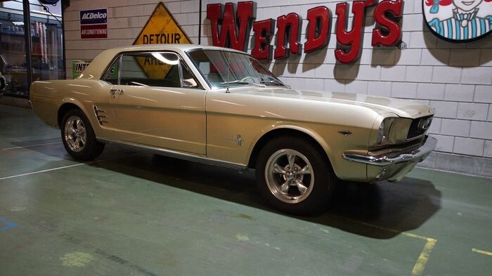 Ford - Mustang Hardtop Coupe V8 A CODE! - 1966