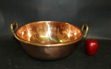 French polished copper candy vat