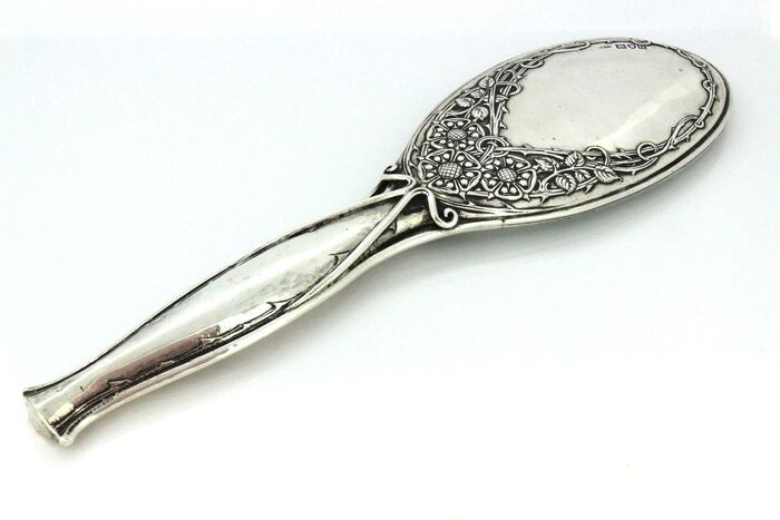 Hand mirror, Antique George V hand mirror with flower decoration(1) - .925 silver - Omar Ramsden and Alwyn Carr - England - 1915