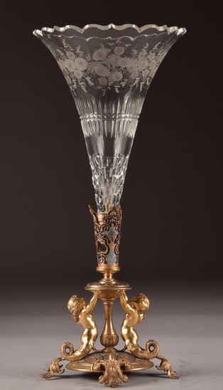 In the manner of Maison Alphonse Giroux - Trumpet vase in champleve technique, centerpiece - Winged cherubs with mermaid tail - Napoleon III - Bronze, Enamel, Etched Crystal - mid 19th century