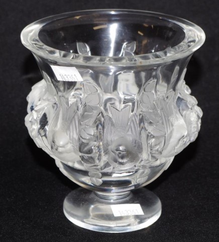 Lalique France crystal Dampierre bird vase signed to base, h...