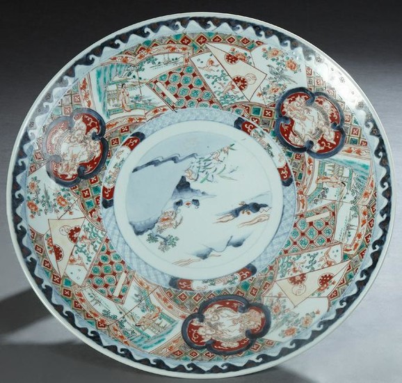 Large Japanese Imari Porcelain Charger, 20th c., with a