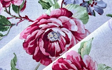 Large piece of floral print fabric for wall decoration or clothing, - Textile - 300 cm - 280 cm