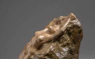 Madeleine JOUVRAY (1862-1935) Andromède liée à son rocher Plâtre patiné. Signé M Jouvray sur le...