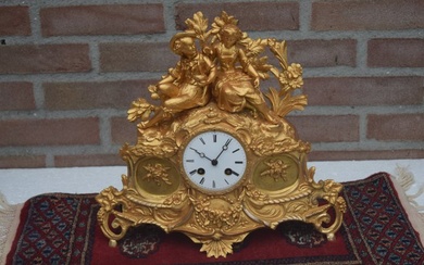 Mantel clock - Empire Style - Gilt bronze, Spelter - 1850-1900