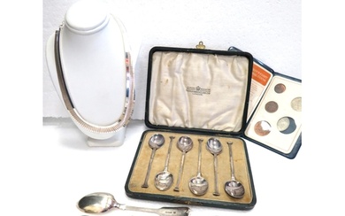 Mixed Silver lot to include a silver necklace with case, box...