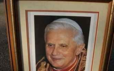 Nice older framed picture of Pope Benedict XVI +