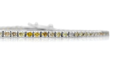 No Reserve Price - 1.76 Carat Fancy Diamond Tennis Riviera Bracelet - White gold