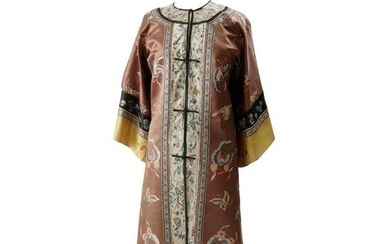 PERSIMMON-GROUND SILK EMBROIDERED LADY'S OVERCOAT LATE