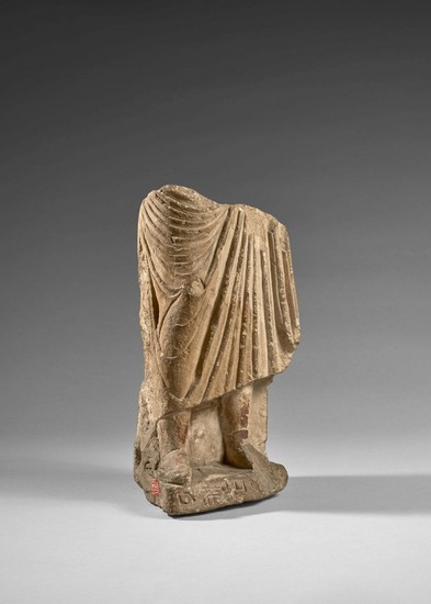 PROBABLEMENT ART COPTE, 3e-4e SIÈCLE Fragment de statue en calcaire