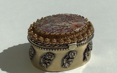 Pill box, Snuff box, Antique French Vermeil And Agate Lid Trinket Box(1) - .800 silver, Silver gilt, Agate - France - Early 20th century