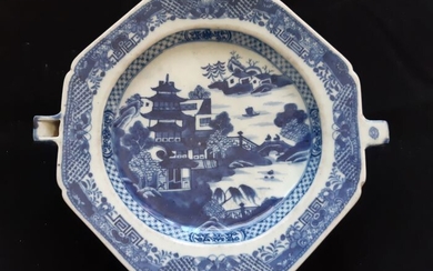 Plate - Porcelain - China - Qing Dynasty (1644-1911)