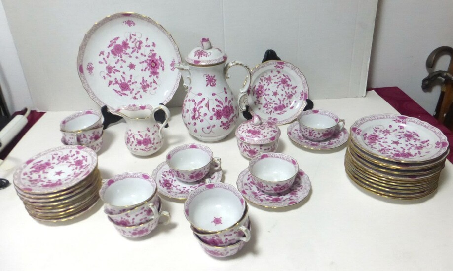 Porcelain tea service by Meissen
