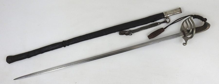 SABRE model 1882 infantry officer's sabre with filigree...