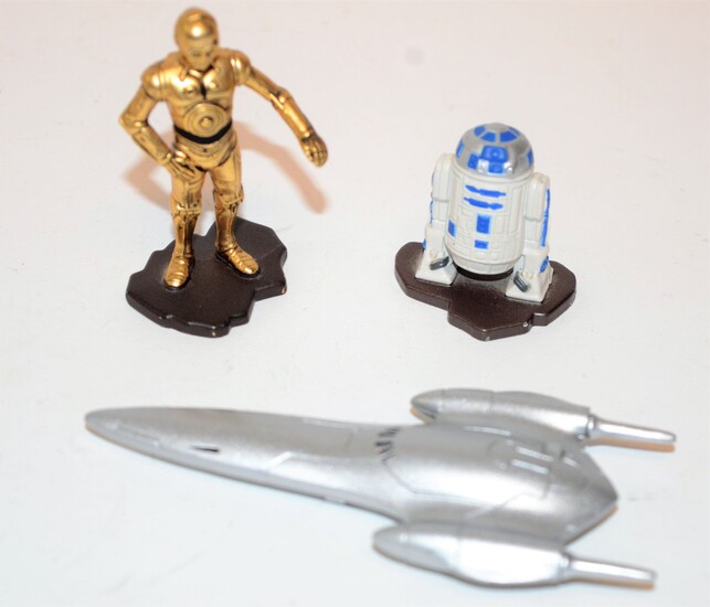 STAR WARS: deux figurines et un vaisseau... - Lot 141 - 68 Art auction