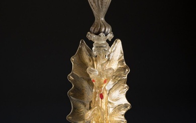 Salviati & Co. Venise, fin du XIXe siècle. Chandelier. Verre soufflé et fines inclusions d'or....