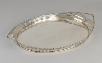 Silver tray, 833/000, boat-shaped with serrated edge