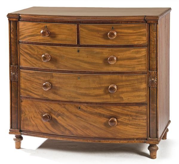 Victorian chest of drawers in mahogany wood, with an