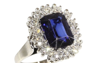 Vintage anno 1980, Diamond 1.40 crt - Ring - 18 kt. White gold - 4.40 tw. Sapphire