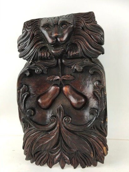 Wood carving - lion head and floral motifs - Walnut - 19th century