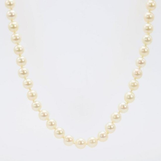 14KW Gold Diamond Pearl Necklace