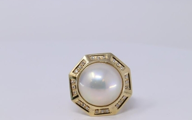 14Kt Momby Pearl Diamond Ring