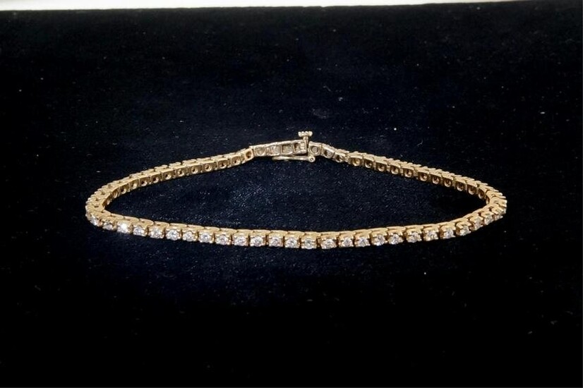 14kt gold Diamond tennis bracelet