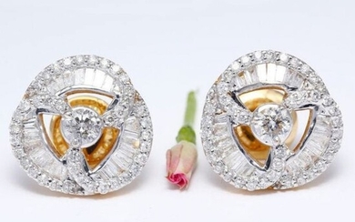 18 K / 750 Yellow Gold Solitaire Diamond Earring Studs