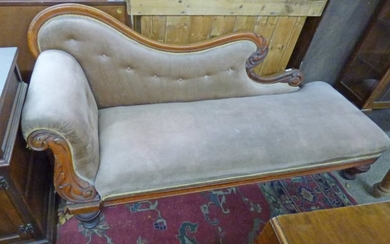 19TH CENTURY MAHOGANY FRAMED CHAISE LONGUE ON TURNED SUPPORTS...