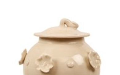 A CHINESE DINGYAO ‘LOTUS’ JAR AND COVER. Song...