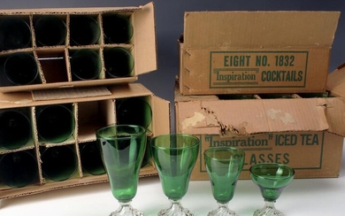 4 SETS VINTAGE GREEN INSPIRATION GLASSES & CORNINGWARE