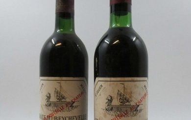 2 bouteilles CHÂTEAU BEYCHEVELLE 1970 4è GC Saint Julien (niveaux légèrement bas