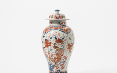 A Chinese Imari baluster vase with cover
