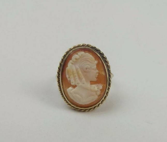 9ct Yellow Gold Cameo Ring UK Size S US 9