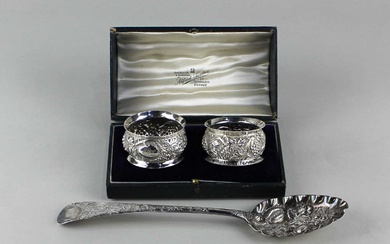 A George III silver berry spoon