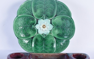 A LARGE ANTIQUE MAJOLICA PEDESTAL DISH together with a Chine...