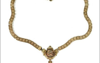 A Victorian Goldfilled Necklace.