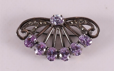 (-), A first grade 925/1000 silver brooch with...
