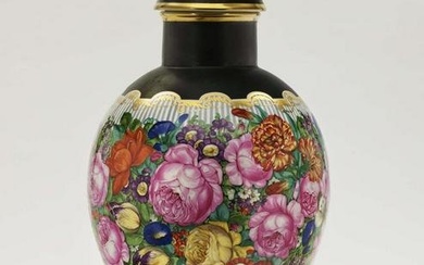 A lidded vase Nymphenburg, as of 1909, Josef Wackerle