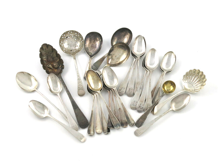 A mixed lot of silver flatware