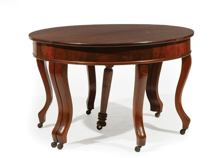 American Late Classical Mahogany Dining Table