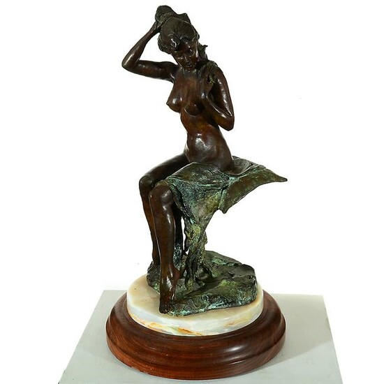 American School "Sculpture of a Nude Woman" bronze