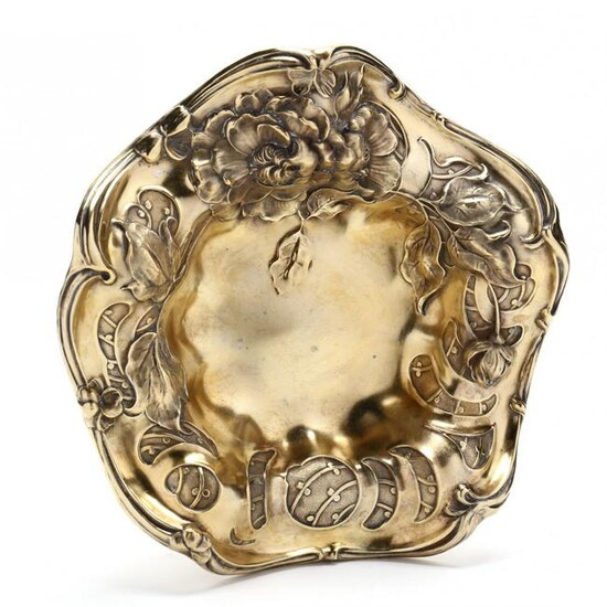 An Art Nouveau Sterling Silver Gilt Bowl by