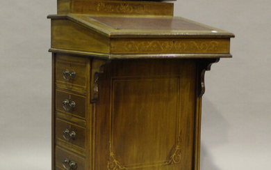 An Edwardian mahogany and boxwood line inlaid Davenport, the right side fitted with drawers, height