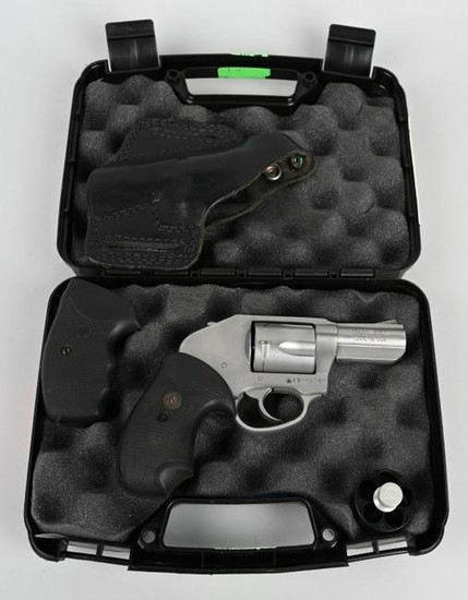 BOXED CHARTER ARMS BULL DOG REVOLVER