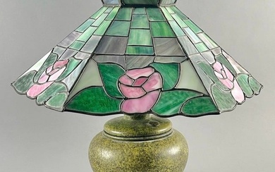 BRADLEY & HUBBARD TABLE LAMP Meriden, Connecticut, Early 20th Century Height 20".
