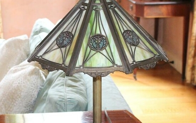 Bradley & Hubbard Table Lamp with Slag Glass Shade