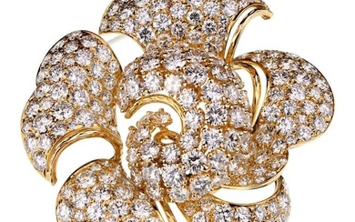 Bulgari Vintage Bring Back the Brooch 34 Carat Pave Diamond Gold Floral Brooch