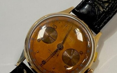 CHRONOGRAPHE SUISSE Montre bracelet chronographe pour