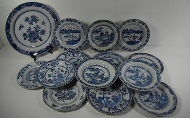Chinese porcelain dish and 13 plates (accidents)